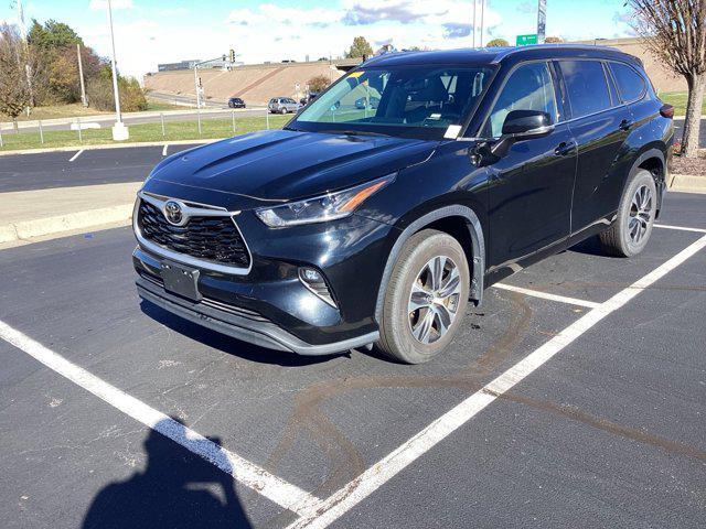 2021 toyota highlander xle