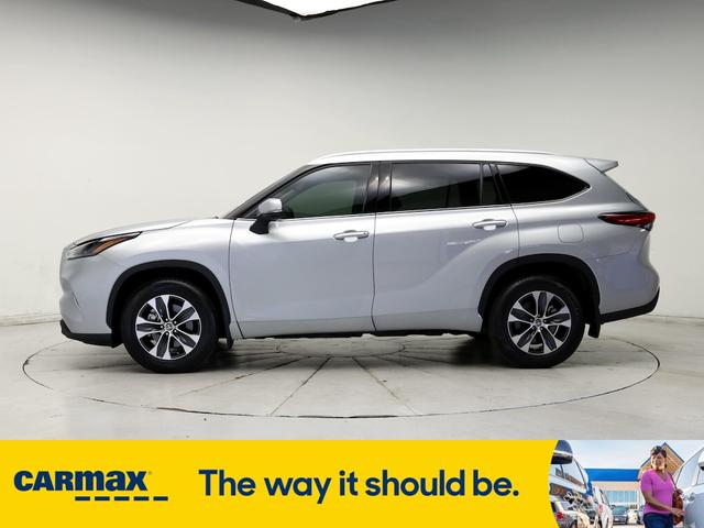 2022 toyota highlander hybrid xle