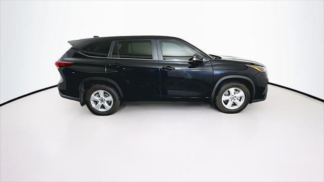 2023 toyota highlander le