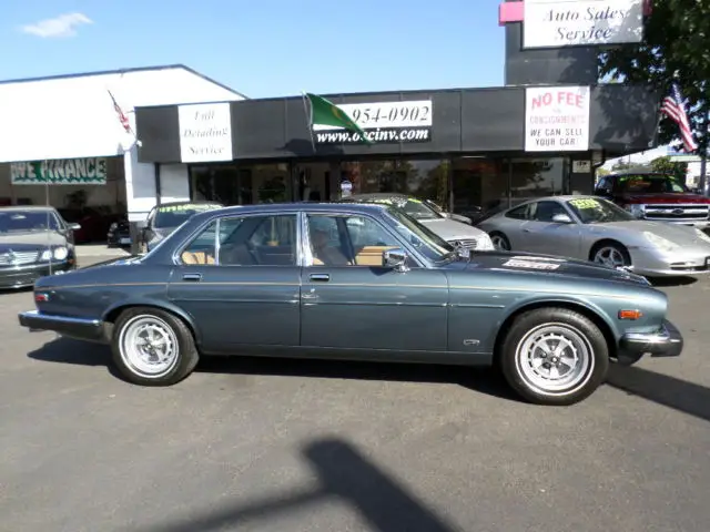 1986 jaguar xj6, low miles, extra clean