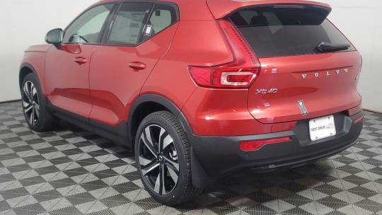 2024 Volvo XC40