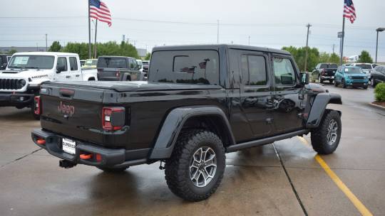 2024 Jeep Gladiator