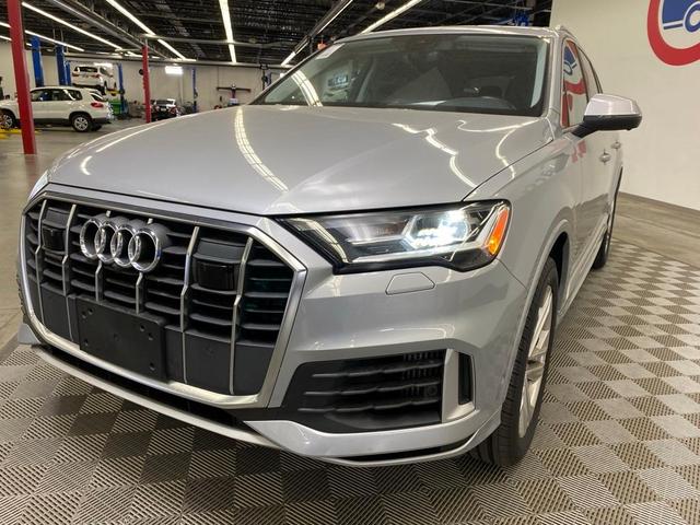2022 audi q7 55 premium plus