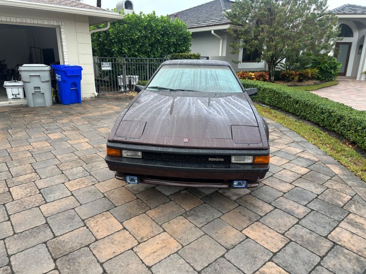 108k 5 speed manual cold ac low reserve