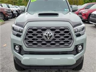 2022 Toyota Tacoma trd sport