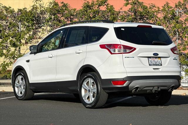 2016 ford escape se