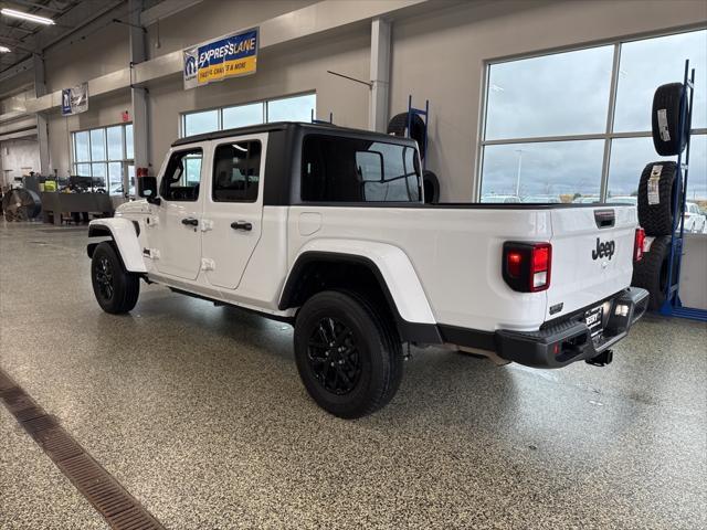 2023 jeep gladiator sport s