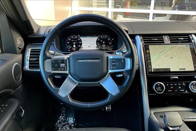 2022 land rover discovery p360 s r-dynamic
