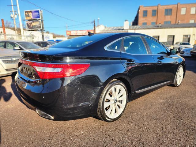 2012 hyundai azera base