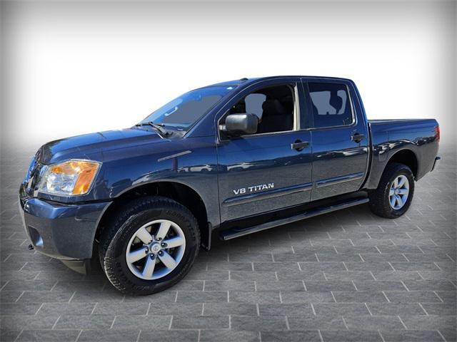2014 nissan titan sv