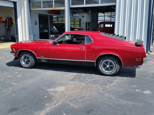 1970 ford mustang 106785 miles red/black