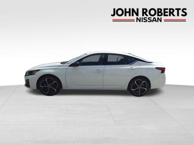 2023 nissan altima 2.5 sr