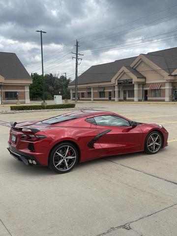 2021 chevrolet corvette stingray w/2lt