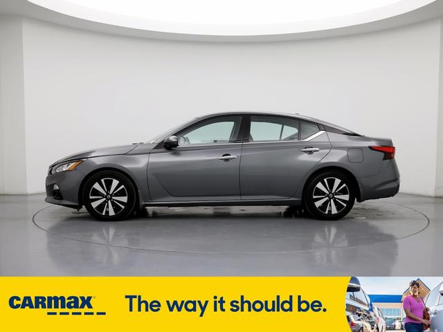 2022 nissan altima sl