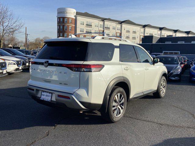 2024 nissan pathfinder sl