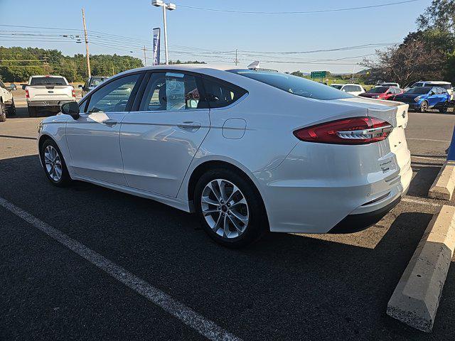 2019 ford fusion se