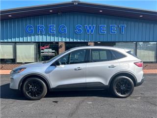 2020 Ford Escape se sport