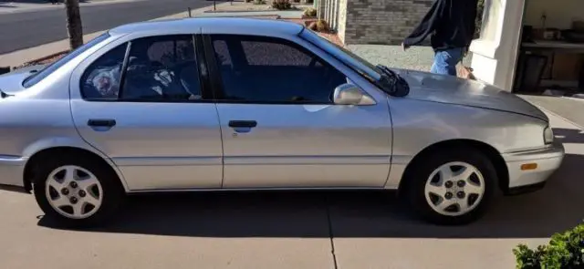 93.5 infiniti g20 with only 96,021 miles ** no rust ** automatic