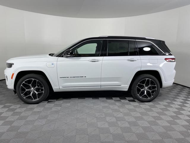 2022 jeep grand cherokee 4xe summit