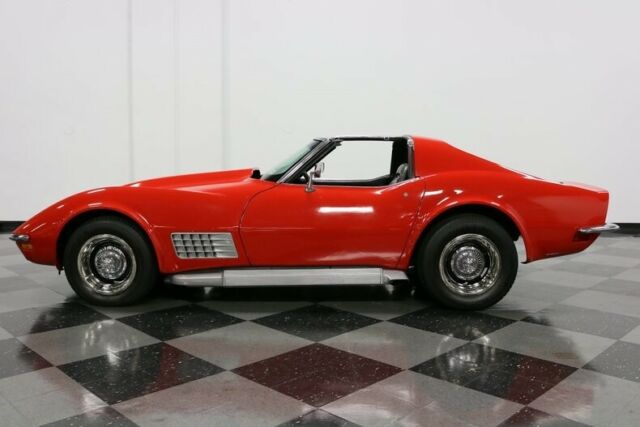 red classic big block 454 v8 4 speed manual 4 speed side pipes chevy