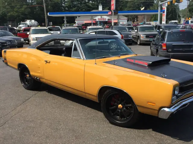 real 1969 1/2 dodge coronet super bee six pack 4 speed buckets butterscotch