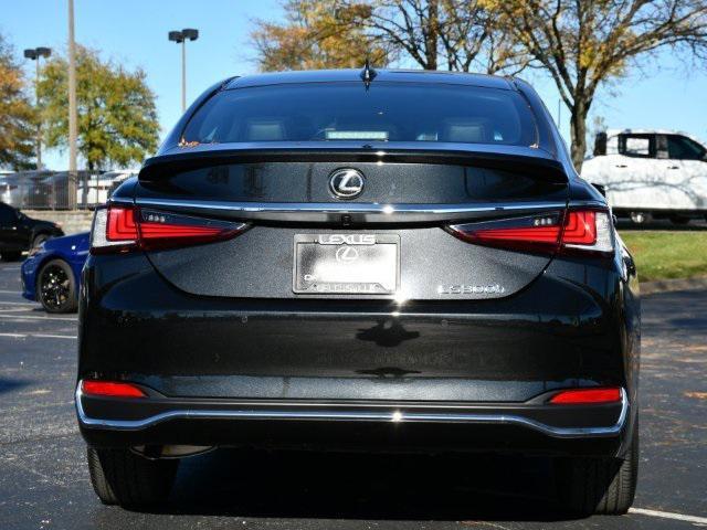 2024 lexus es 300h base
