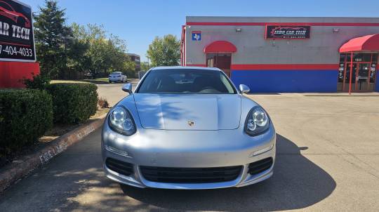 2016 Porsche Panamera