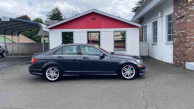 2013 mercedes-benz c-class c 300 4matic sport
