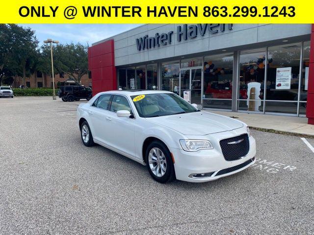 2016 chrysler 300 s