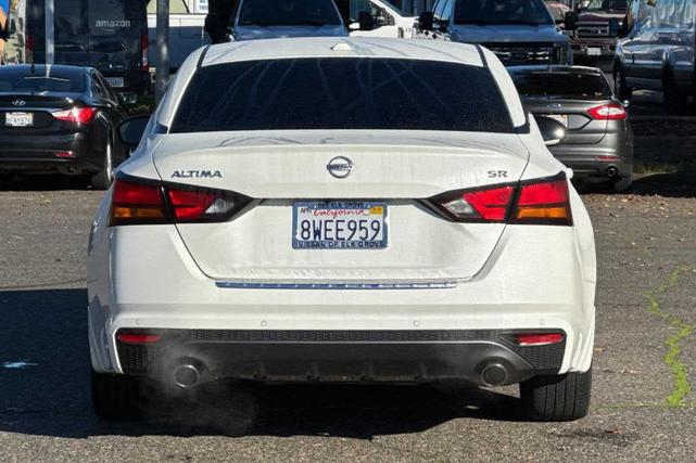 2021 nissan altima 2.5 sr