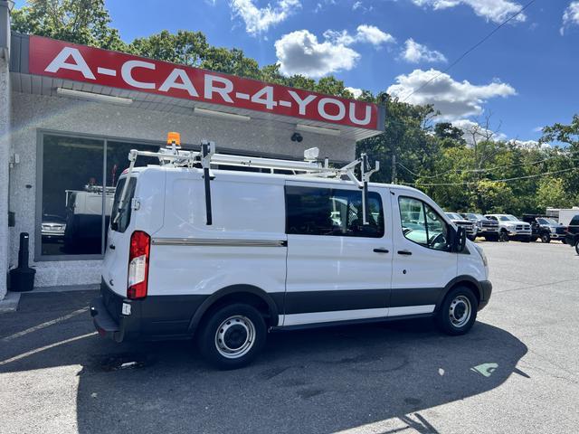 2015 ford transit-150 base