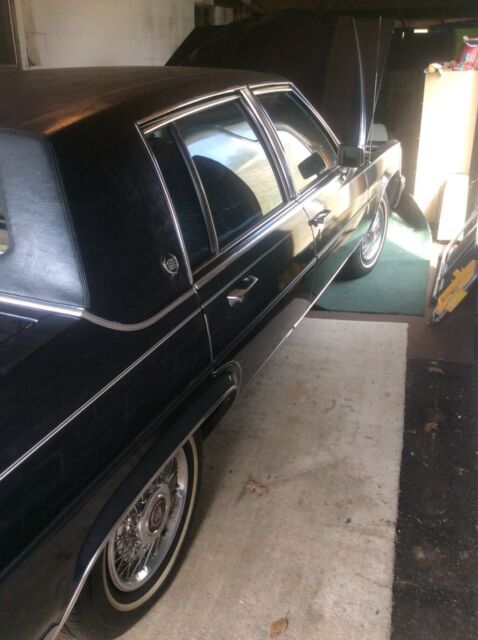 1986 fleetwood cadillac , one owner excellent condition. garage kept