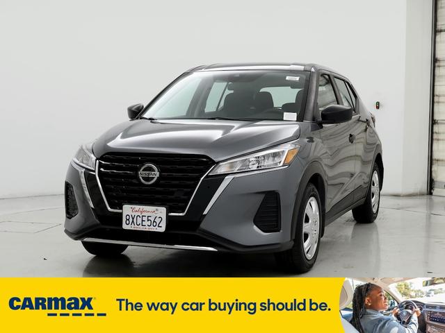 2021 nissan kicks s