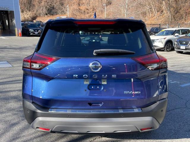 2021 nissan rogue sv