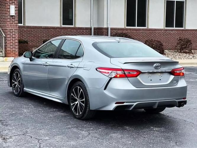 2020 toyota camry se nightshade edition sedan 4d in kansas city, missouri