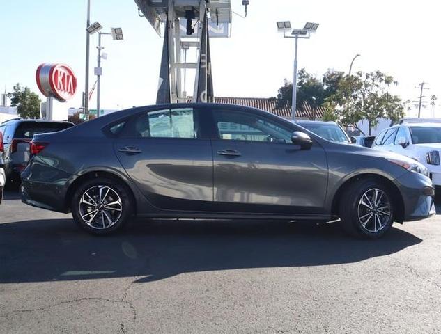 2024 kia forte lxs