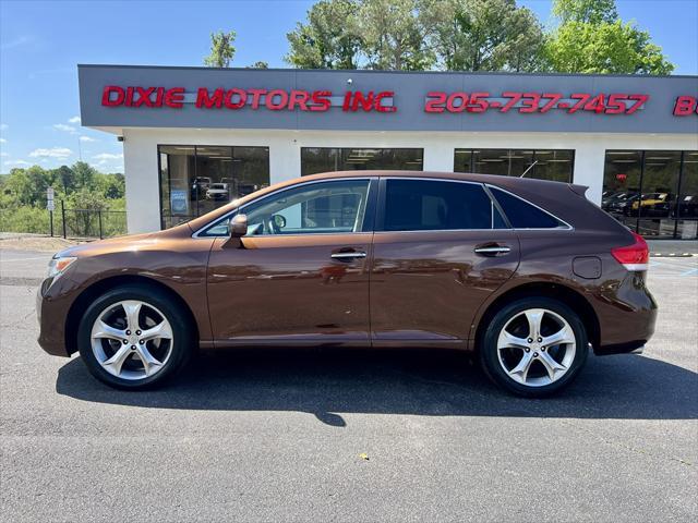 2010 toyota venza base