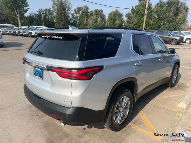 2022 chevrolet traverse lt leather