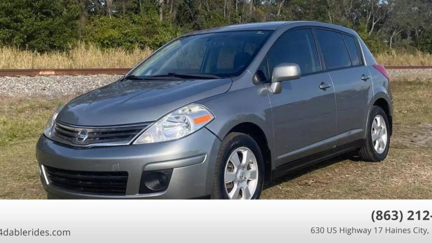 2011 nissan versa