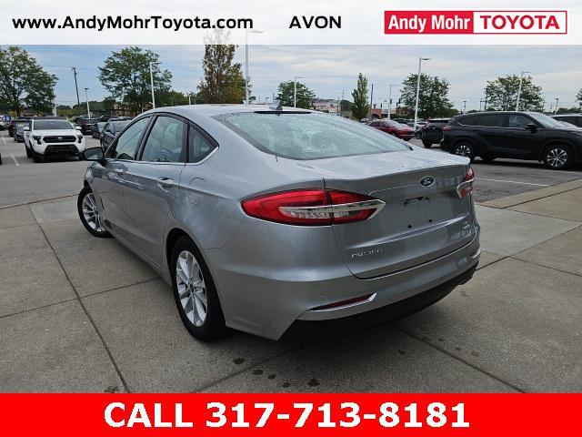 2020 ford fusion se