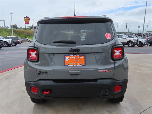 2023 jeep renegade trailhawk