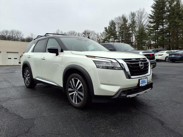 2023 nissan pathfinder platinum