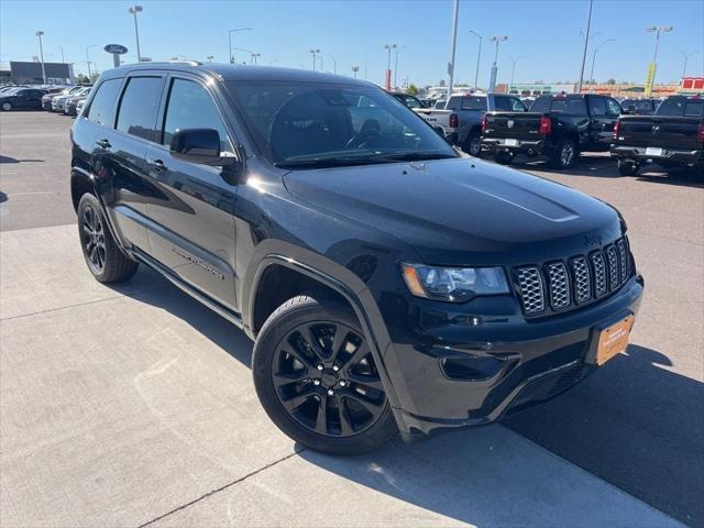 2021 jeep grand cherokee laredo x 4x4