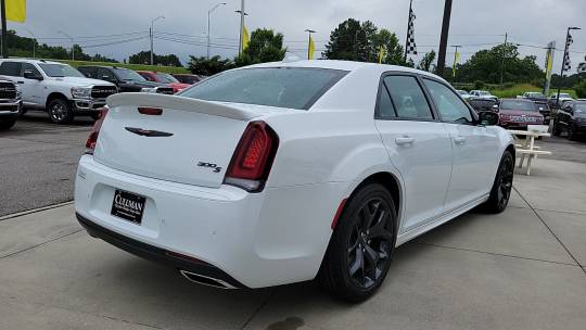 2023 Chrysler 300 s