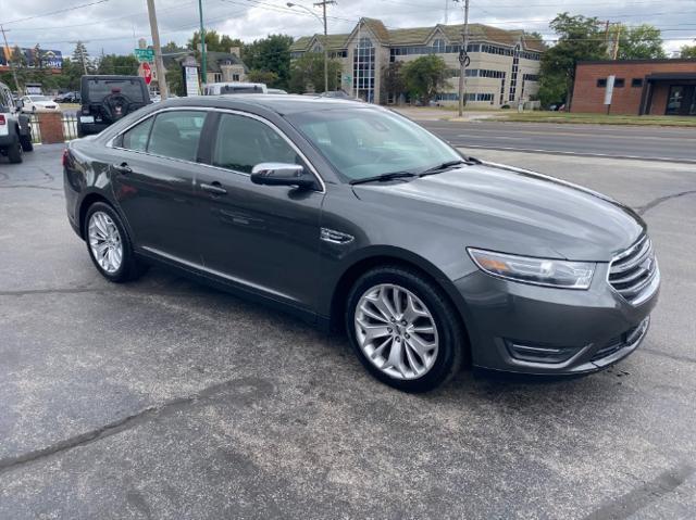 2018 ford taurus limited