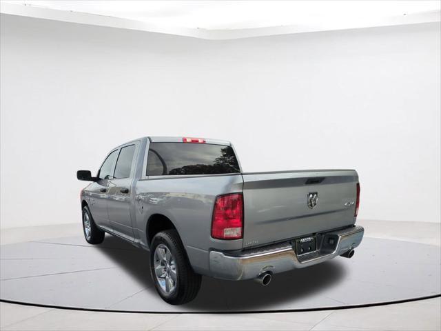2021 ram 1500 classic tradesman crew cab 4x4 57' box