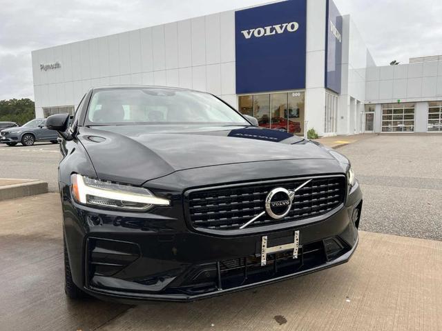 2022 volvo s60 momentum