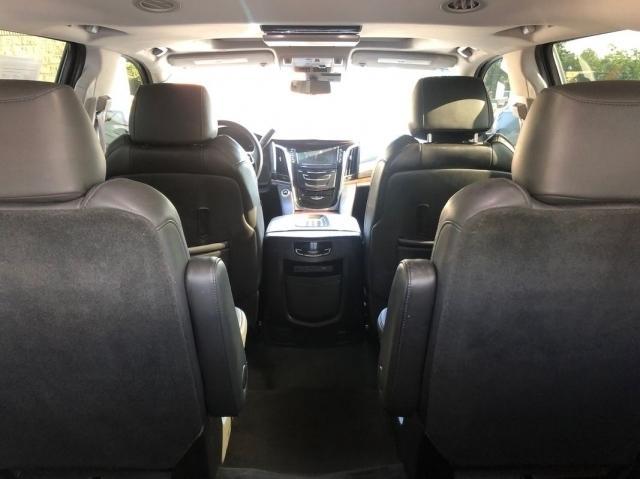 2017 cadillac escalade luxury
