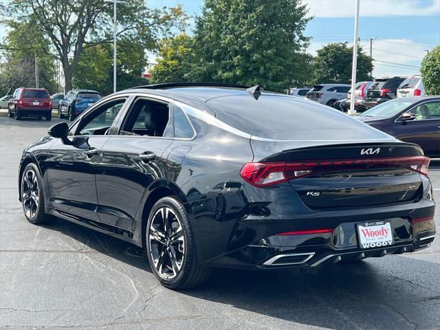 2022 kia k5 gt-line