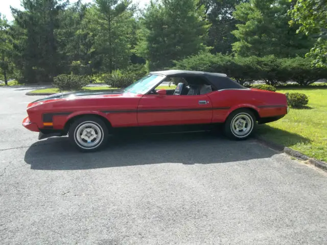 1973 ford mustang convertible 3 speed w/factory air